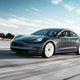 Imagen para el artículo titulado Logran hackear un Tesla a distancia usando un dron